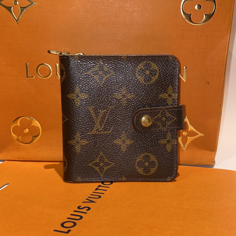 Auth Louis Vuitton Paris monogram compact zip bifold wallet leather interior - Picture 11 of 14